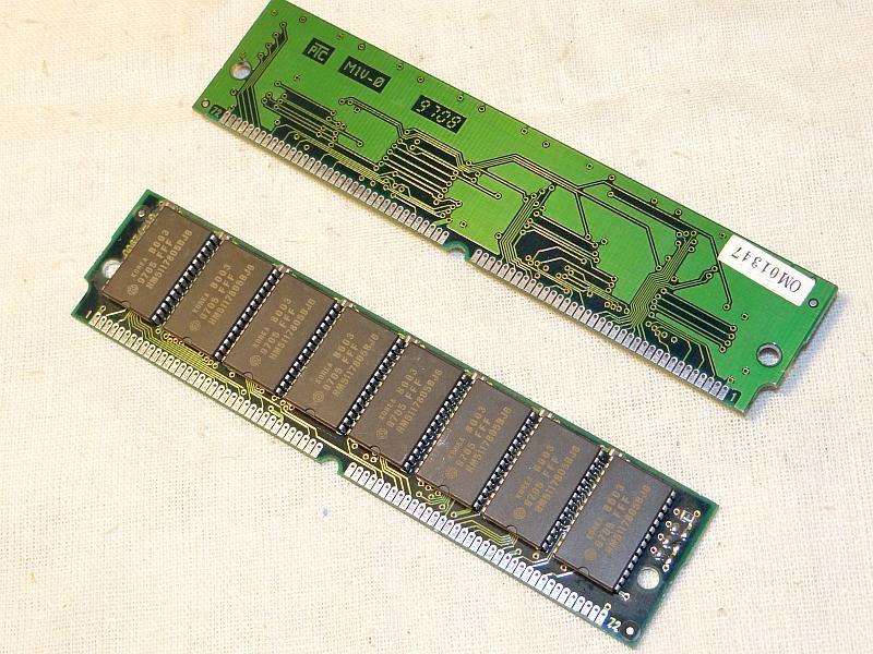 SIMM 16MB-60ns 72pin Hitachi HM5117805BJ6 :    SIMM 16MB 60ns 72-pin non-parity EDO RAM modules,    ...